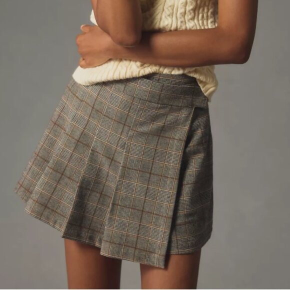 Dizzy Lizzy Pleated Wrap Skort SZ: Large - Picture 9 of 11